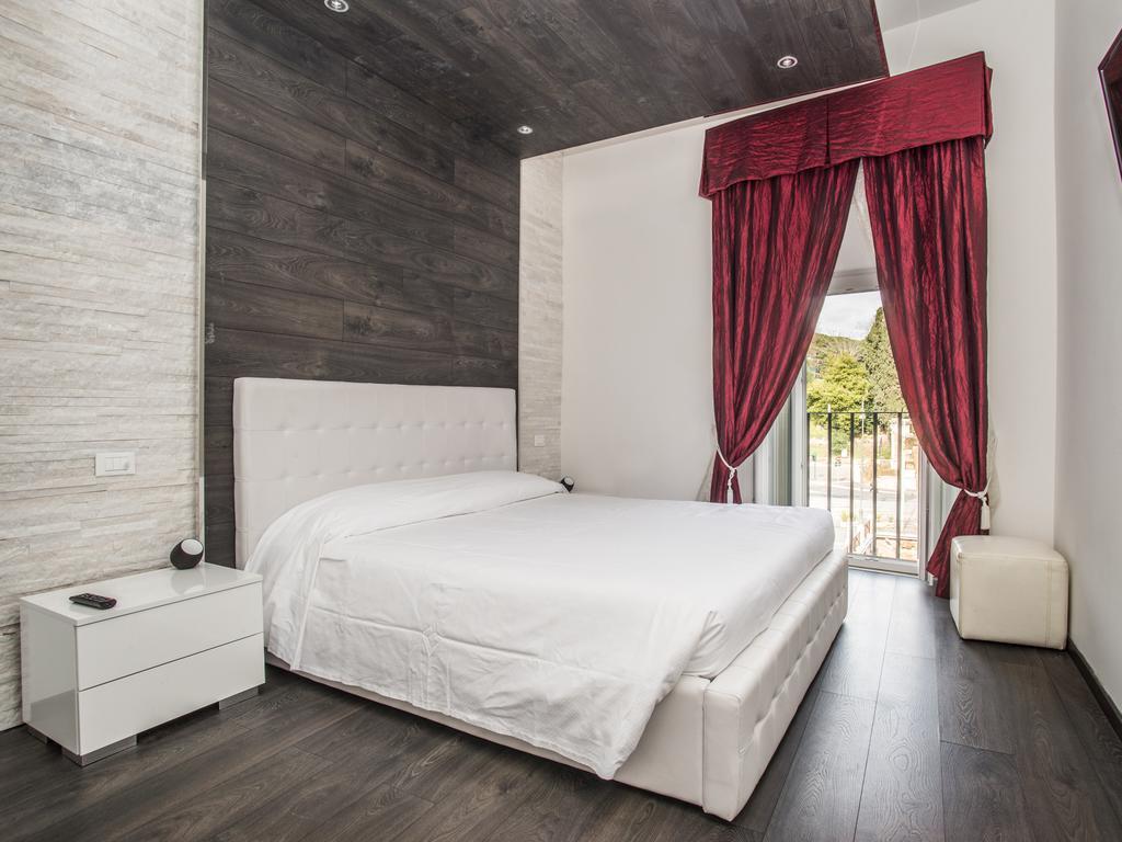 Royal Rooms Rome Room photo